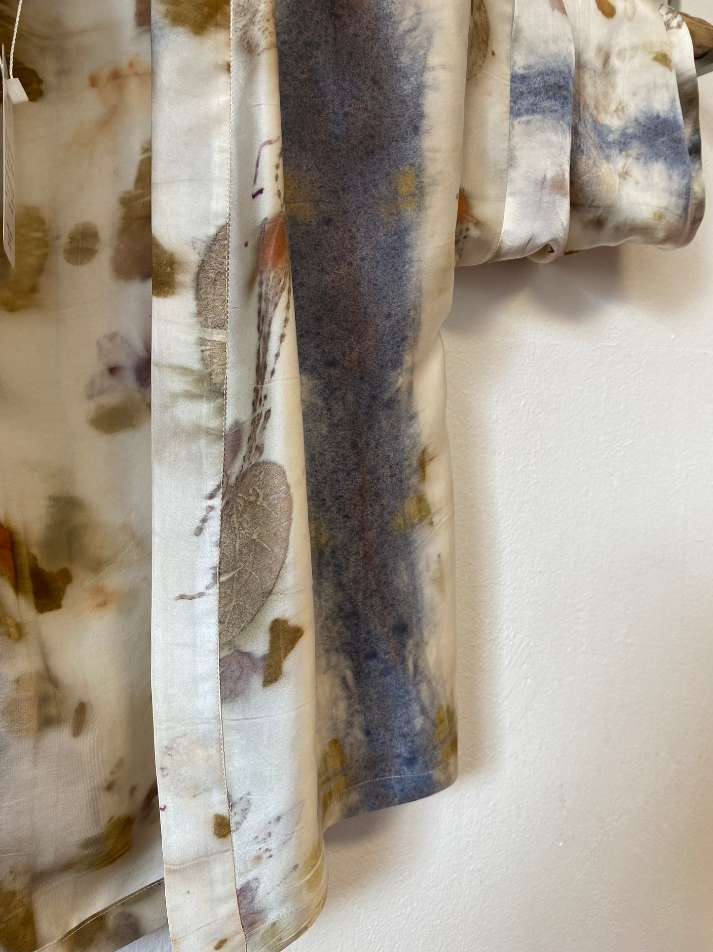 Kimono satin stampa e tintura naturale