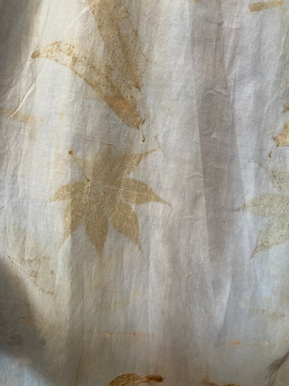 Pantalone, seta stampato e tinto con la natura
